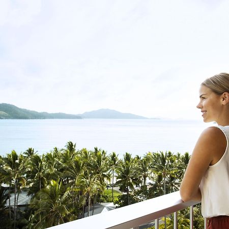 Reef View Hotel Hamilton Island Bagian luar foto