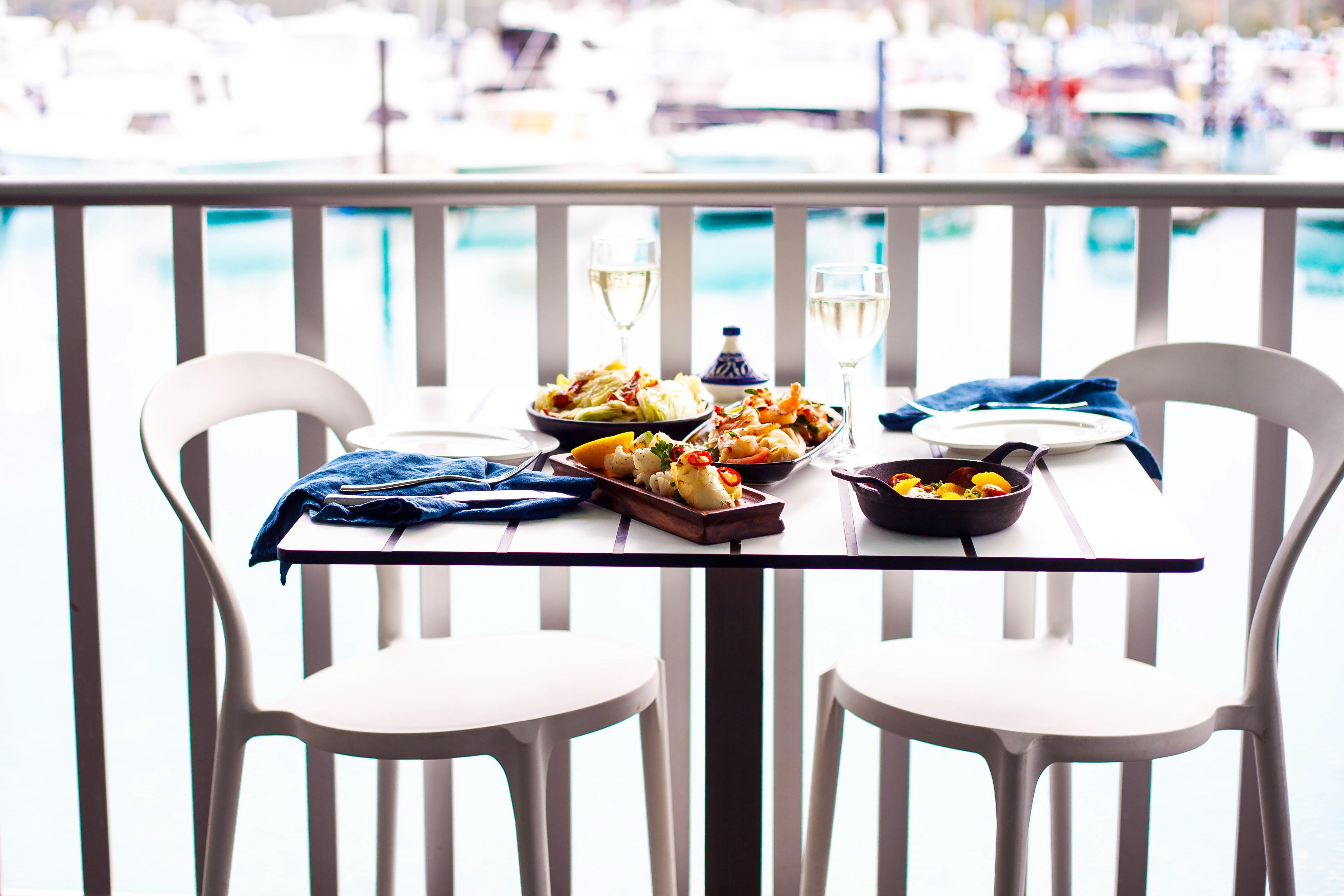 Reef View Hotel Hamilton Island Bagian luar foto