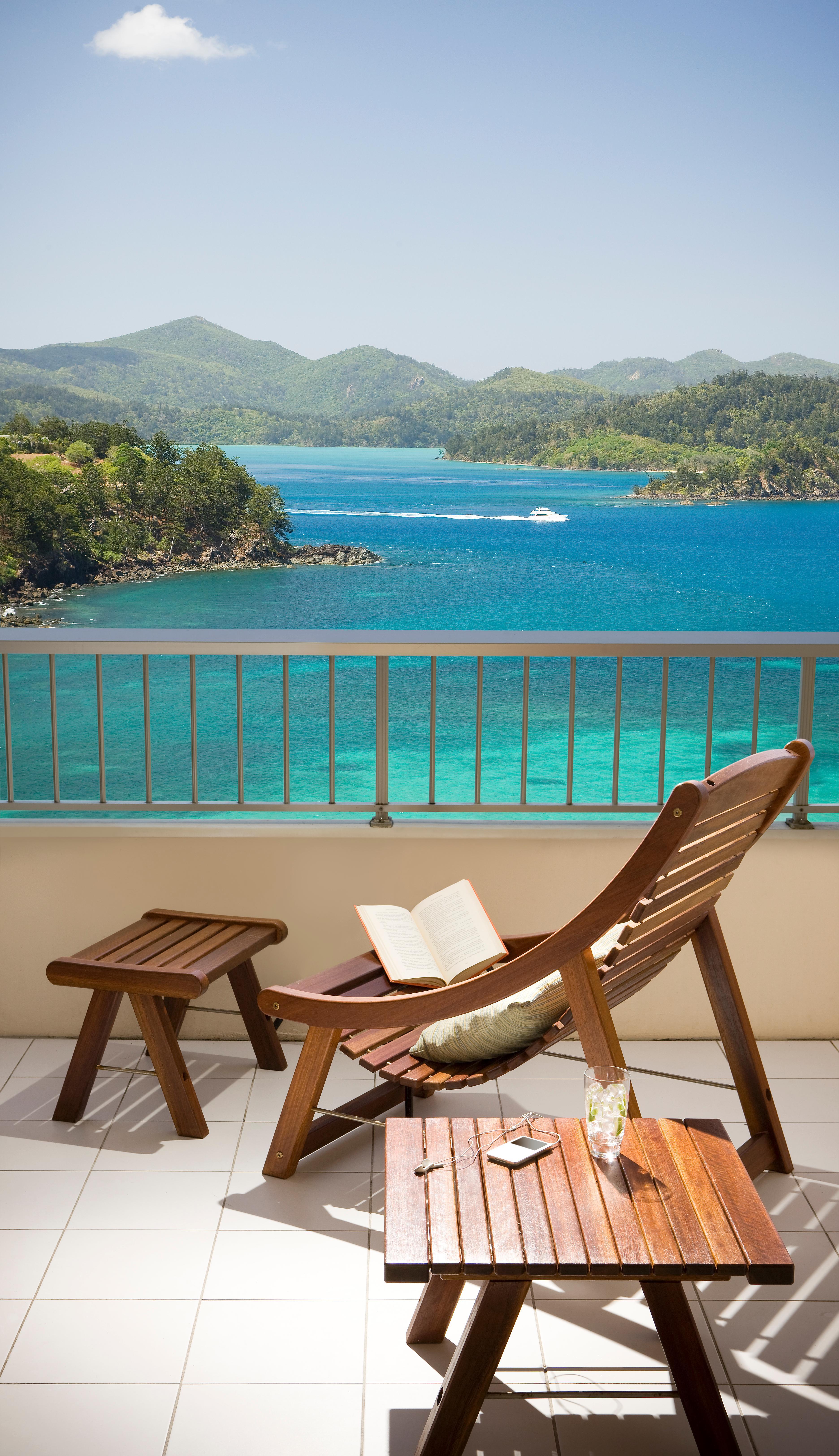 Reef View Hotel Hamilton Island Bagian luar foto