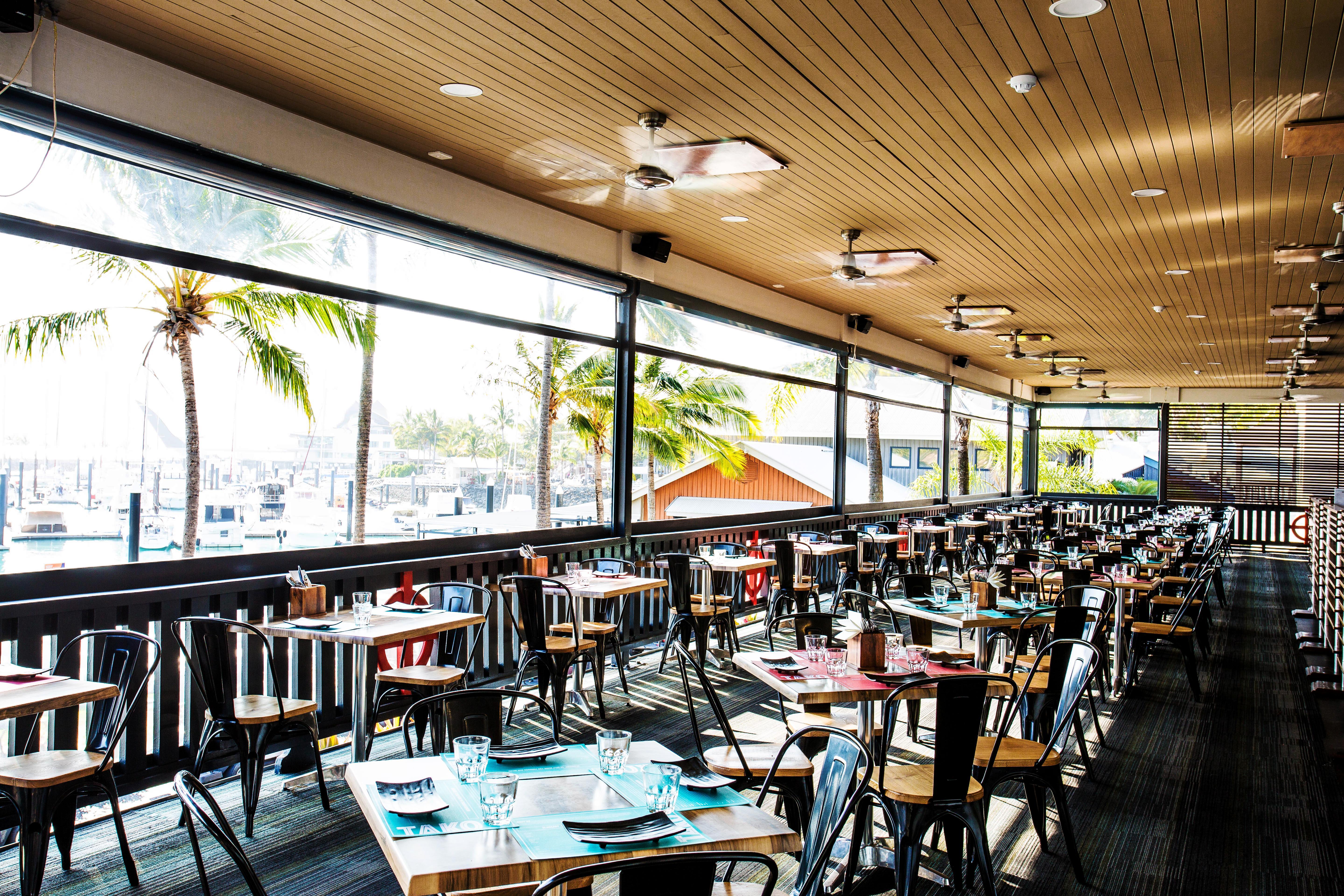 Reef View Hotel Hamilton Island Bagian luar foto
