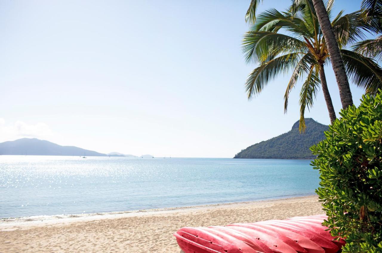 Reef View Hotel Hamilton Island Bagian luar foto
