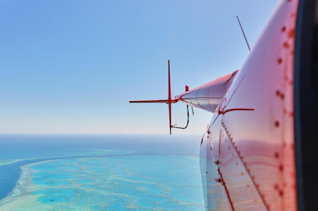 Reef View Hotel Hamilton Island Bagian luar foto