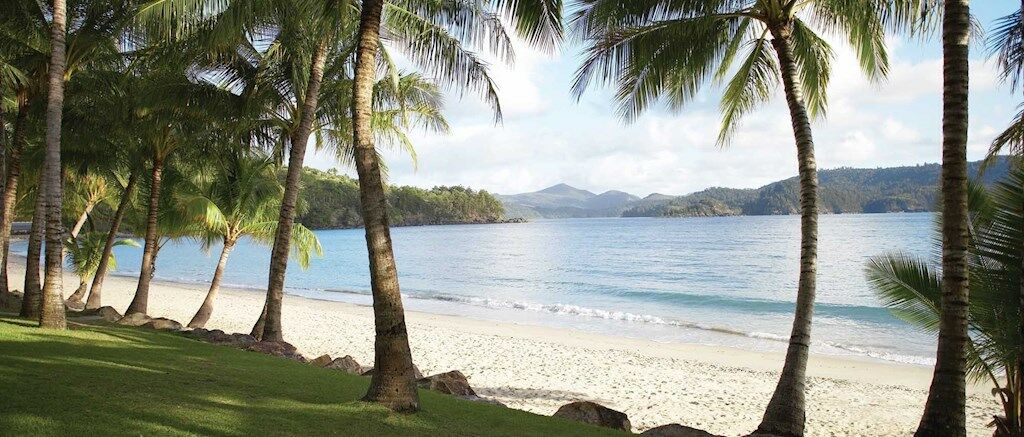 Reef View Hotel Hamilton Island Bagian luar foto